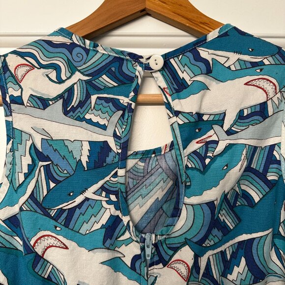 Retrolicious Shark Print Dress - Picture 5 of 5